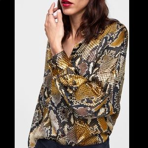 OVERSIZED SNAKE PRINT SHIRT | ZARA